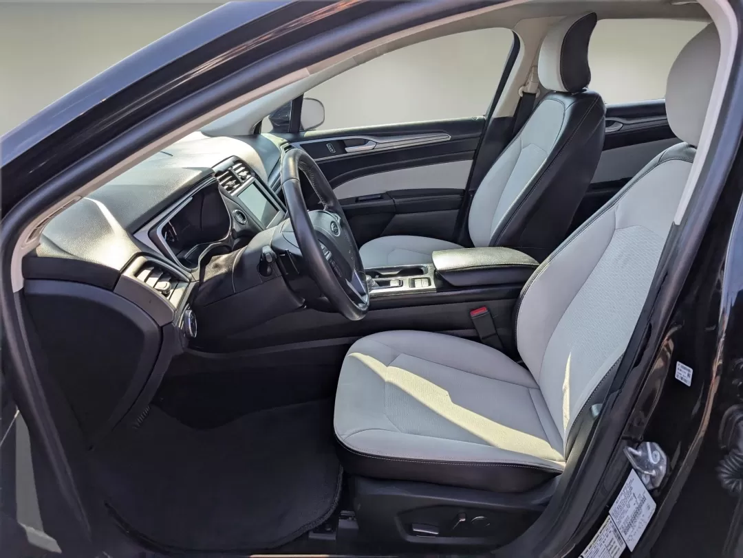 2019 Ford Fusion SE (3FA6P0HD1KR) with an Other engine, located at 3959 U.S. 80 W, Phenix City, AL, 36870, (334) 297-4885, 32.469296, -85.135185 - 2019 Ford Fusion SE - Photo#9