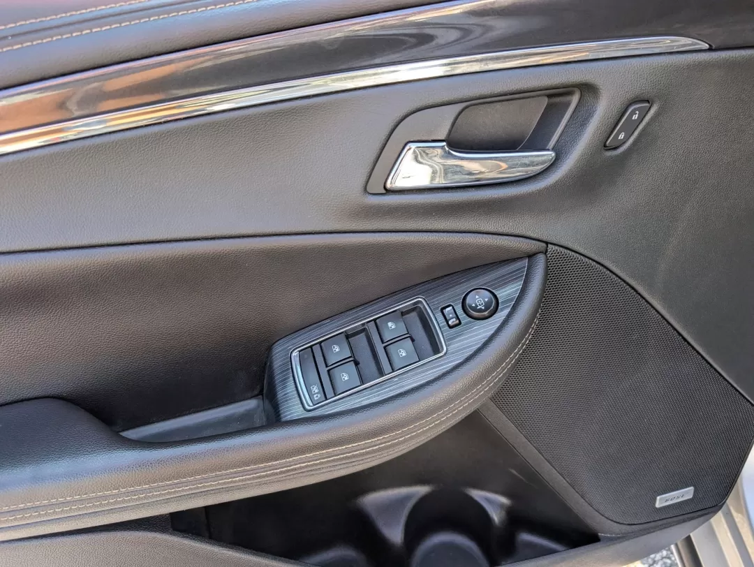 2018 /Jet Black Chevrolet Impala Premier (1G1125S39JU) with an Other engine, located at 3959 U.S. 80 W, Phenix City, AL, 36870, (334) 297-4885, 32.469296, -85.135185 - 2018 Chevrolet Impala Premier - Photo#8