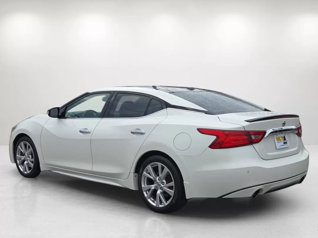 2017 /Charcoal Nissan Maxima SL (1N4AA6AP2HC) with an Other engine, located at 521 Old Farm Lane Rd, Prattville, AL, 36066, (334) 325-1505, 32.482460, -86.416367 - **Elevate Your Daily Drive with the 2017 Nissan Maxima SL!** <br /> <br /> If you're on the hunt for a vehicle that combines elegance with performance, look no further than the stunning 2017 Nissan Maxima SL. Perfect for professionals navigating the bustling streets of Prattville, AL, this luxurious - Photo#8