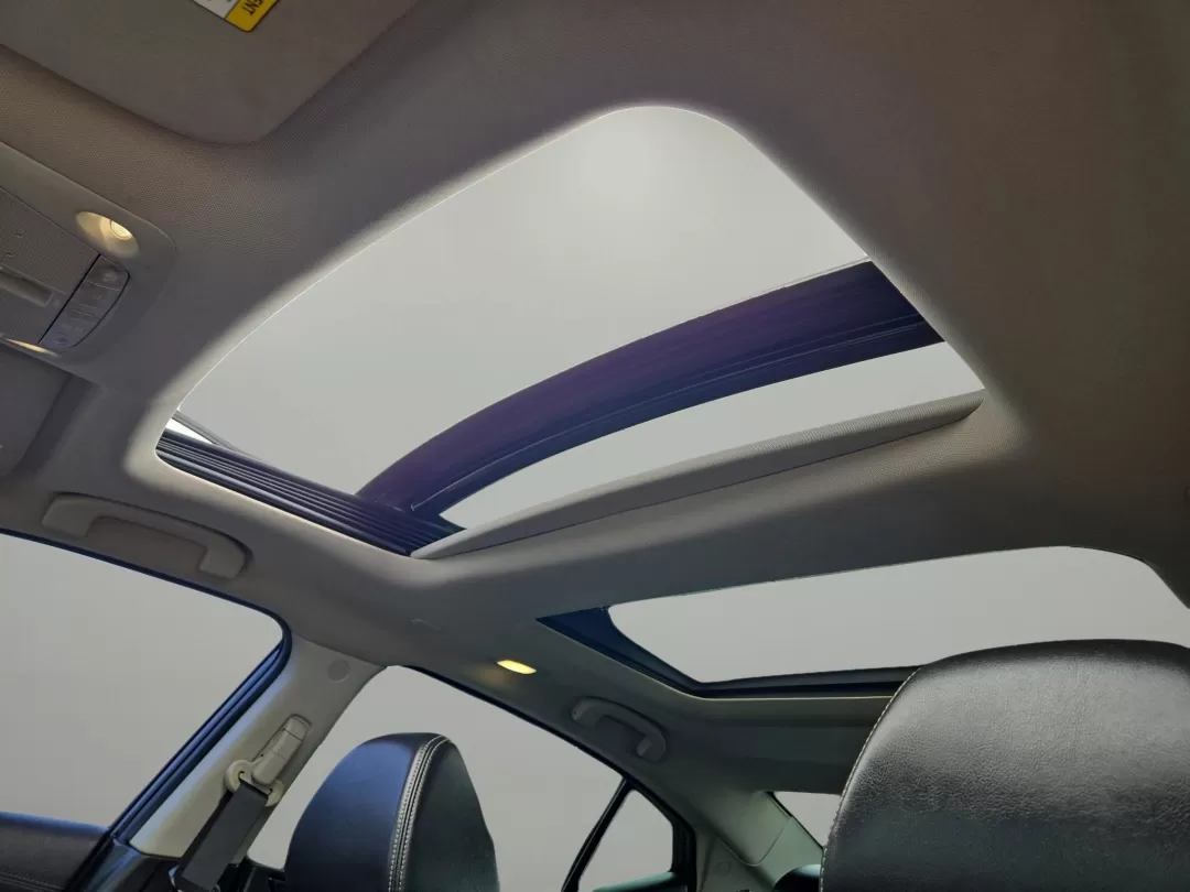 2017 /Charcoal Nissan Maxima SL (1N4AA6AP2HC) with an Other engine, located at 521 Old Farm Lane Rd, Prattville, AL, 36066, (334) 325-1505, 32.482460, -86.416367 - **Elevate Your Daily Drive with the 2017 Nissan Maxima SL!** <br /> <br /> If you're on the hunt for a vehicle that combines elegance with performance, look no further than the stunning 2017 Nissan Maxima SL. Perfect for professionals navigating the bustling streets of Prattville, AL, this luxurious - Photo#17