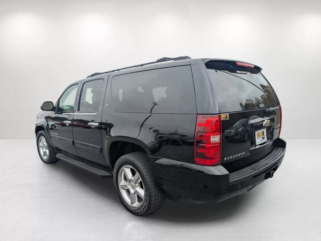 2011 /Light Cashmere/Dark Cashmere Chevrolet Suburban LT (1GNSCJE06BR) with an Other engine, located at 804 22nd Ave, Phenix City, AL, 36870, (334) 297-1860, 32.484749, -85.024475 - **Discover Adventure with the 2011 Chevrolet Suburban LT at Gils Auto Perfect for Growing Families in Phenix City!**<br /> <br /> Are you ready to elevate your family adventures while ensuring a comfortable ride for everyone? The 2011 Chevrolet Suburban LT is your ideal companion for weekend getawa - Photo#6