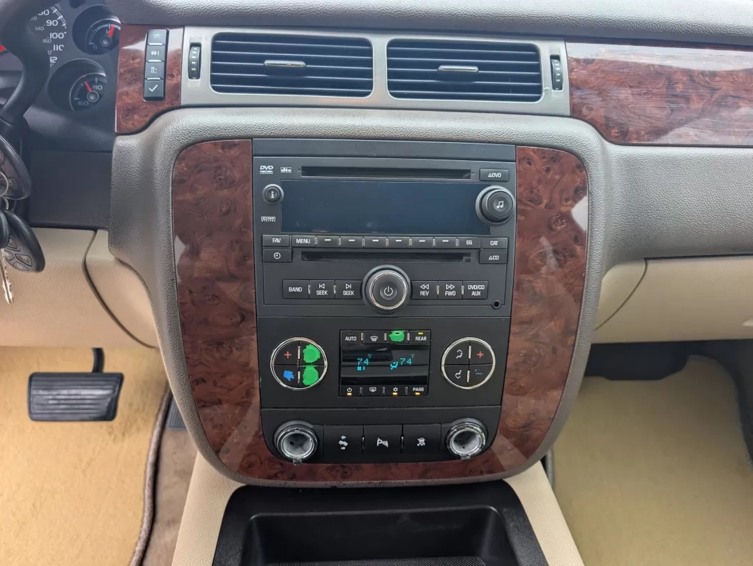 2011 /Light Cashmere/Dark Cashmere Chevrolet Suburban LT (1GNSCJE06BR) with an Other engine, located at 804 22nd Ave, Phenix City, AL, 36870, (334) 297-1860, 32.484749, -85.024475 - **Discover Adventure with the 2011 Chevrolet Suburban LT at Gils Auto Perfect for Growing Families in Phenix City!**<br /> <br /> Are you ready to elevate your family adventures while ensuring a comfortable ride for everyone? The 2011 Chevrolet Suburban LT is your ideal companion for weekend getawa - Photo#12