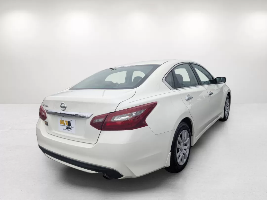 2018 /Charcoal Nissan Altima 2.5 S (1N4AL3AP8JC) with an Other engine, located at 804 22nd Ave, Phenix City, AL, 36870, (334) 297-1860, 32.484749, -85.024475 - **Drive Your Life Forward with the 2018 Nissan Altima: Perfect for Commuters and Families Alike!**<br /> <br /> If you're seeking a reliable vehicle that complements your busy lifestyle, look no further than this stunning 2018 Nissan Altima 2.5 S, now available at Gils Auto in Phenix City, AL. This - Photo#4