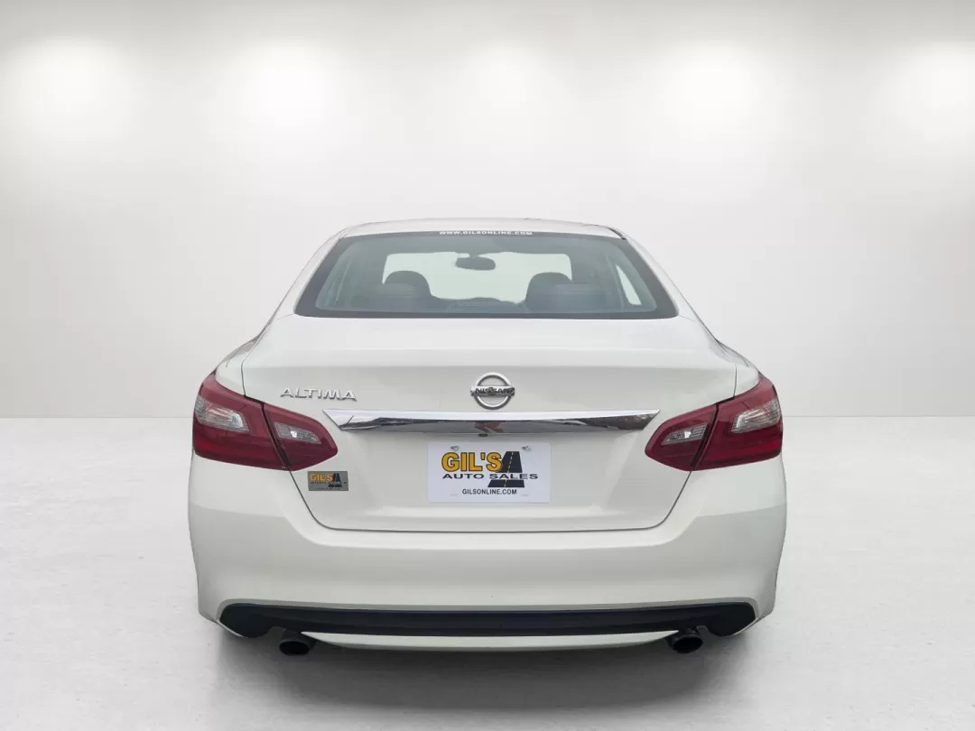 2018 /Charcoal Nissan Altima 2.5 S (1N4AL3AP8JC) with an Other engine, located at 804 22nd Ave, Phenix City, AL, 36870, (334) 297-1860, 32.484749, -85.024475 - **Drive Your Life Forward with the 2018 Nissan Altima: Perfect for Commuters and Families Alike!**<br /> <br /> If you're seeking a reliable vehicle that complements your busy lifestyle, look no further than this stunning 2018 Nissan Altima 2.5 S, now available at Gils Auto in Phenix City, AL. This - Photo#5