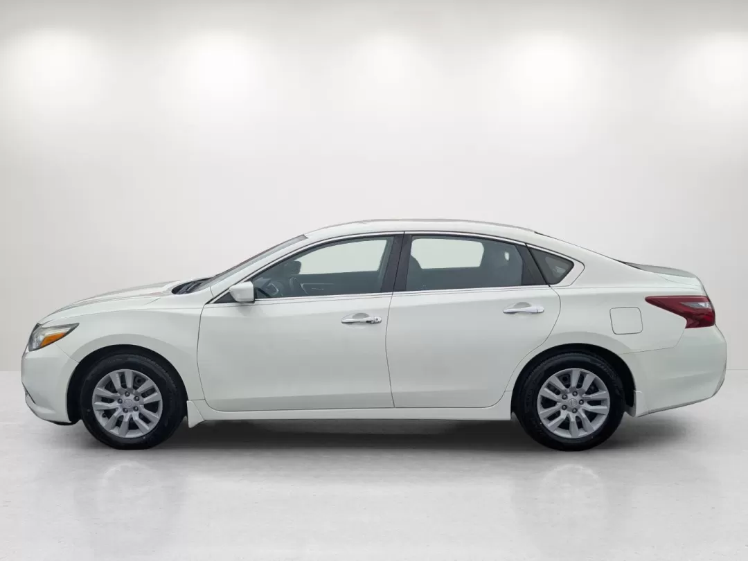 2018 /Charcoal Nissan Altima 2.5 S (1N4AL3AP8JC) with an Other engine, located at 804 22nd Ave, Phenix City, AL, 36870, (334) 297-1860, 32.484749, -85.024475 - **Drive Your Life Forward with the 2018 Nissan Altima: Perfect for Commuters and Families Alike!**<br /> <br /> If you're seeking a reliable vehicle that complements your busy lifestyle, look no further than this stunning 2018 Nissan Altima 2.5 S, now available at Gils Auto in Phenix City, AL. This - Photo#7