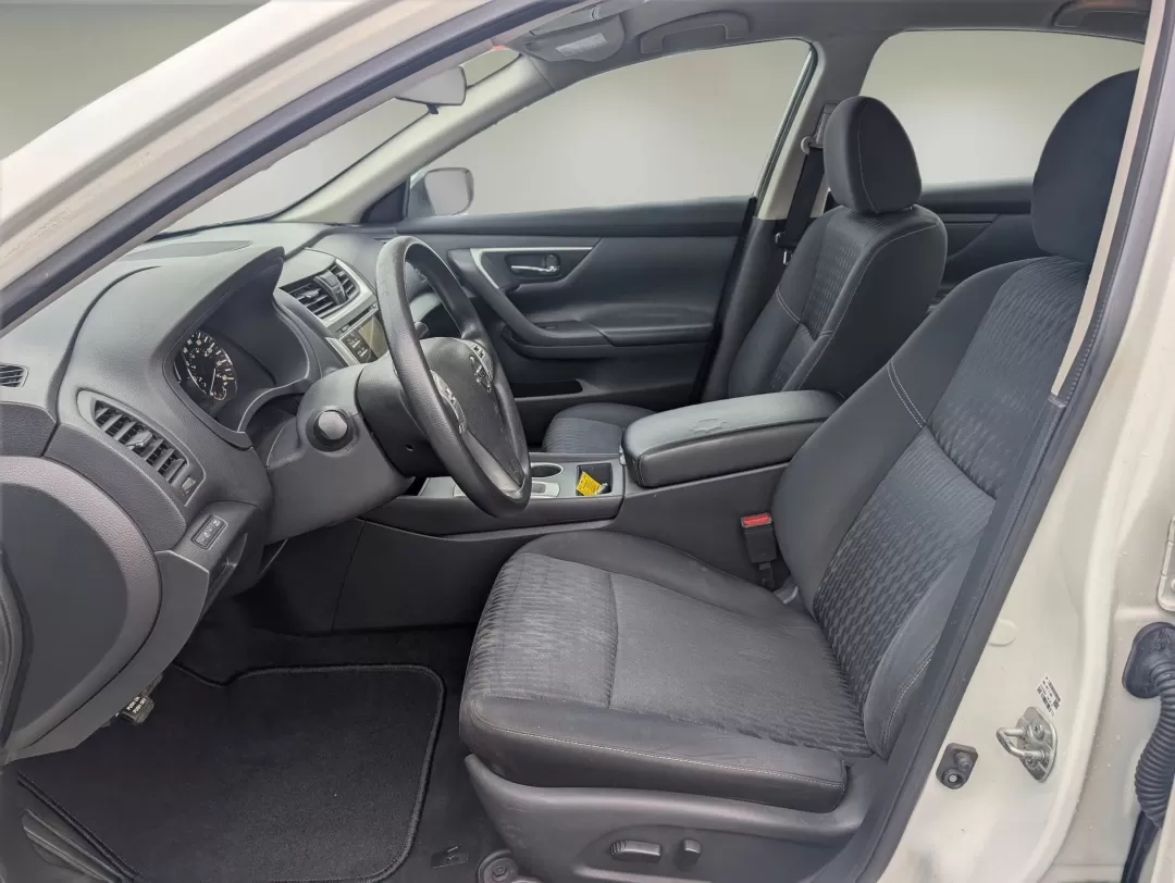 2018 /Charcoal Nissan Altima 2.5 S (1N4AL3AP8JC) with an Other engine, located at 804 22nd Ave, Phenix City, AL, 36870, (334) 297-1860, 32.484749, -85.024475 - **Drive Your Life Forward with the 2018 Nissan Altima: Perfect for Commuters and Families Alike!**<br /> <br /> If you're seeking a reliable vehicle that complements your busy lifestyle, look no further than this stunning 2018 Nissan Altima 2.5 S, now available at Gils Auto in Phenix City, AL. This - Photo#9