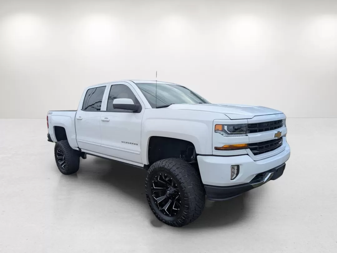 2018 /Jet Black Chevrolet Silverado 1500 LT (3GCUKREC0JG) with an Other engine, located at 3959 U.S. 80 W, Phenix City, AL, 36870, (334) 297-4885, 32.469296, -85.135185 - **Adventure Awaits with the 2018 Chevrolet Silverado 1500 LT** <br /> <br /> Are you ready to elevate your weekend adventures and daily commutes? The 2018 Chevrolet Silverado 1500 LT is not just a truck; it's a lifestyle upgrade. Perfect for those who crave the open road and seek a reliable vehicle - Photo#2