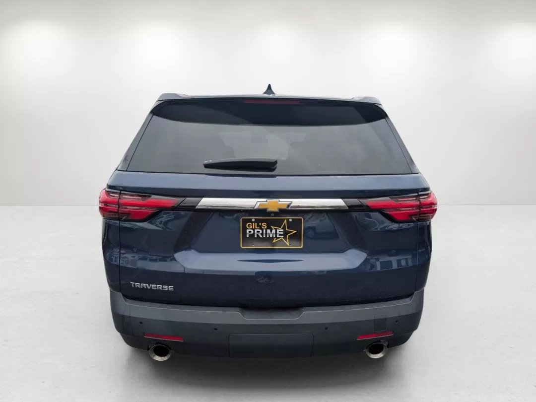 2022 /Jet Black/Chai Chevrolet Traverse LS (1GNERLKW6NJ) with an Other engine, located at 3959 U.S. 80 W, Phenix City, AL, 36870, (334) 297-4885, 32.469296, -85.135185 - Unleash the thrill of family adventures with this stunning 2022 Chevrolet Traverse, now available at Gils Auto in Phenix City, AL. If you're seeking a vehicle that can comfortably accommodate your growing family, this spacious SUV is the perfect choice for road trips, school runs, or weekend getaway - Photo#4