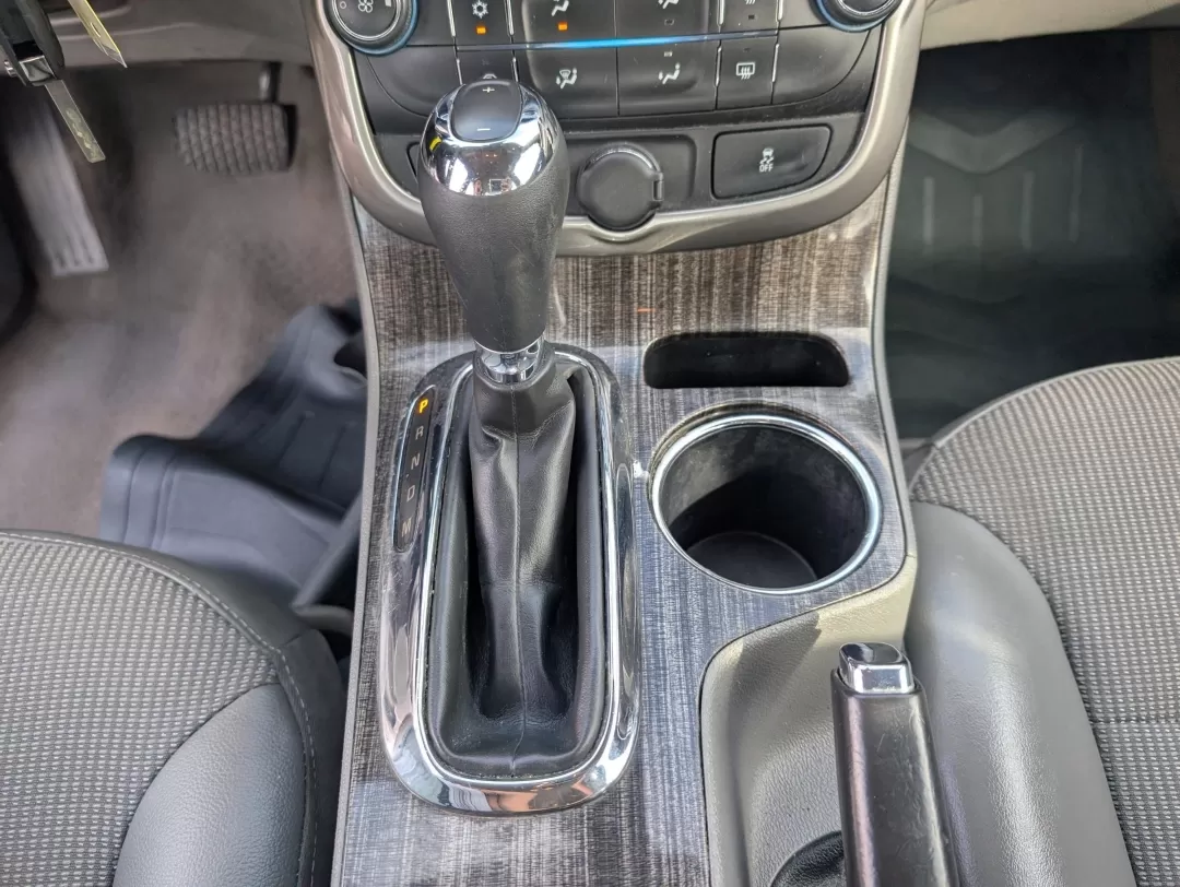 2015 /Jet Black/Titanium Chevrolet Malibu LT (1G11C5SL4FF) with an Other engine, located at 3959 U.S. 80 W, Phenix City, AL, 36870, (334) 297-4885, 32.469296, -85.135185 - **Discover Your Next Adventure with the 2015 Chevrolet Malibu LT at Gils Auto!**<br /> <br /> Are you looking for a reliable and stylish sedan that fits seamlessly into your daily life? Whether you're commuting to work, shuttling the kids to school, or planning a weekend getaway, the 2015 Chevrolet - Photo#13