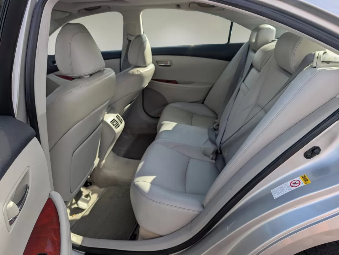 2007 Lexus ES 350 (JTHBJ46G172) with an Other engine, located at 3959 U.S. 80 W, Phenix City, AL, 36870, (334) 297-4885, 32.469296, -85.135185 - Experience luxury and comfort every day with the 2007 Lexus ES 350, now available at Gils Auto in Phenix City, AL. This exquisite sedan is perfect for those who appreciate style, dependability, and an elevated driving experience. Whether you're tackling daily commutes in style or planning weekend ge - Photo#11