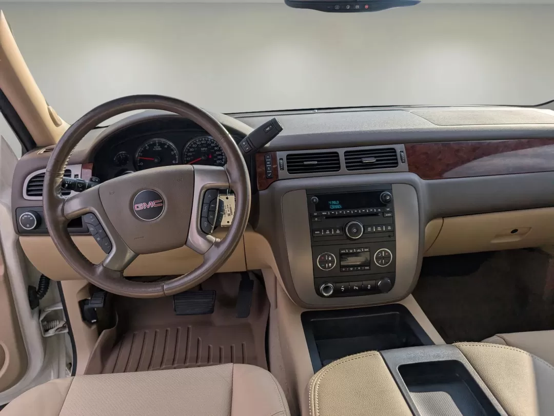 2014 /Light Tan GMC Yukon XL SLT (1GKS1KE0XER) with an Other engine, located at 3959 U.S. 80 W, Phenix City, AL, 36870, (334) 297-4885, 32.469296, -85.135185 - **Elevate Your Family Adventures with the 2014 GMC Yukon XL SLT in Phenix City!**<br /> <br /> Are you ready to upgrade your family road trips or weekend getaways? The 2014 GMC Yukon XL SLT is the perfect vehicle to accommodate all your adventures with style, comfort, and space. Whether you're drivi - Photo#13