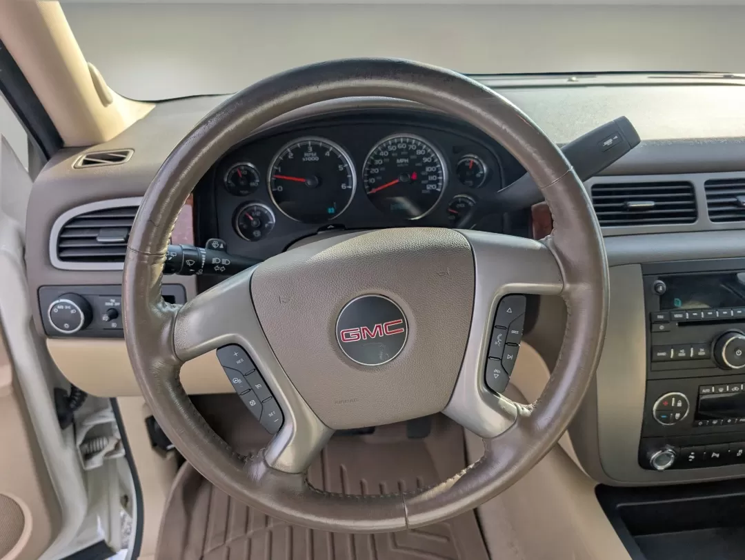 2014 /Light Tan GMC Yukon XL SLT (1GKS1KE0XER) with an Other engine, located at 3959 U.S. 80 W, Phenix City, AL, 36870, (334) 297-4885, 32.469296, -85.135185 - **Elevate Your Family Adventures with the 2014 GMC Yukon XL SLT in Phenix City!**<br /> <br /> Are you ready to upgrade your family road trips or weekend getaways? The 2014 GMC Yukon XL SLT is the perfect vehicle to accommodate all your adventures with style, comfort, and space. Whether you're drivi - Photo#16