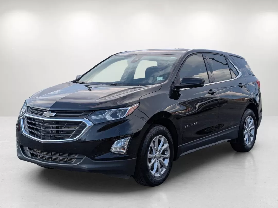 2020 /Jet Black Chevrolet Equinox LT (2GNAXKEV7L6) with an Other engine, located at 3959 U.S. 80 W, Phenix City, AL, 36870, (334) 297-4885, 32.469296, -85.135185 - Are you ready to elevate your driving experience? Imagine yourself and your family embarking on weekend adventures or navigating daily commutes in style and comfort. With the 2020 Chevrolet Equinox LT, you can do just that! This versatile SUV is perfect for growing families, budget-conscious buyers, - Photo#1