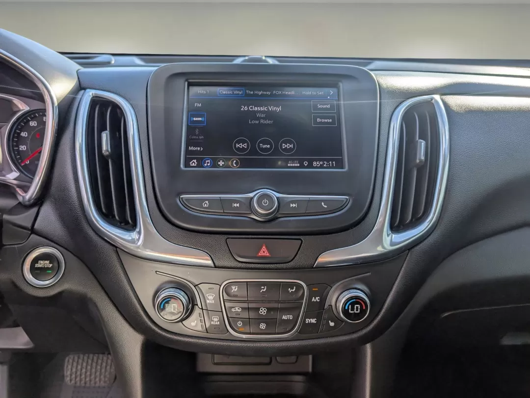 2020 /Jet Black Chevrolet Equinox LT (2GNAXKEV7L6) with an Other engine, located at 3959 U.S. 80 W, Phenix City, AL, 36870, (334) 297-4885, 32.469296, -85.135185 - Are you ready to elevate your driving experience? Imagine yourself and your family embarking on weekend adventures or navigating daily commutes in style and comfort. With the 2020 Chevrolet Equinox LT, you can do just that! This versatile SUV is perfect for growing families, budget-conscious buyers, - Photo#16