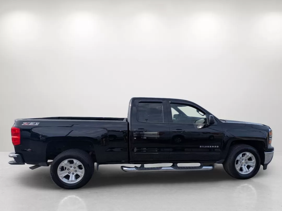 2015 /Jet Black Chevrolet Silverado 1500 LT (1GCRCREC5FZ) with an Other engine, located at 3959 U.S. 80 W, Phenix City, AL, 36870, (334) 297-4885, 32.469296, -85.135185 - **Unleash Your Adventures with the 2015 Chevrolet Silverado 1500 LT Perfect for Work and Play!**<br /> <br /> Are you ready to elevate your daily drives or weekend getaways? The 2015 Chevrolet Silverado 1500 LT is the ultimate extended cab pickup that blends rugged capability with sophisticated com - Photo#4