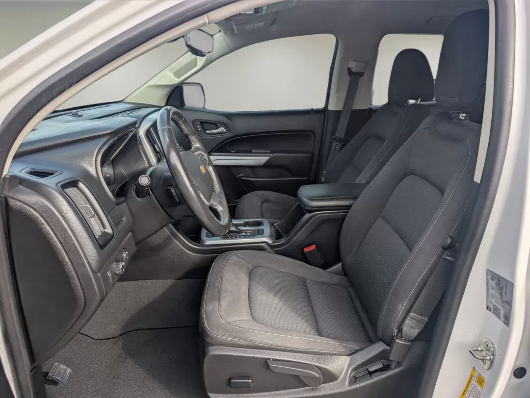 2022 /Jet Black Chevrolet Colorado 4WD LT (1GCGTCEN8N1) with an Other engine, located at 3959 U.S. 80 W, Phenix City, AL, 36870, (334) 297-4885, 32.469296, -85.135185 - **Explore New Heights with the 2022 Chevrolet Colorado at Gils Auto in Phenix City, AL!**<br /> <br /> Are you ready to elevate your adventures or tackle everyday errands with confidence? The 2022 Chevrolet Colorado Crew Cab Pickup is designed for those who crave versatility, making it perfect for g - Photo#10