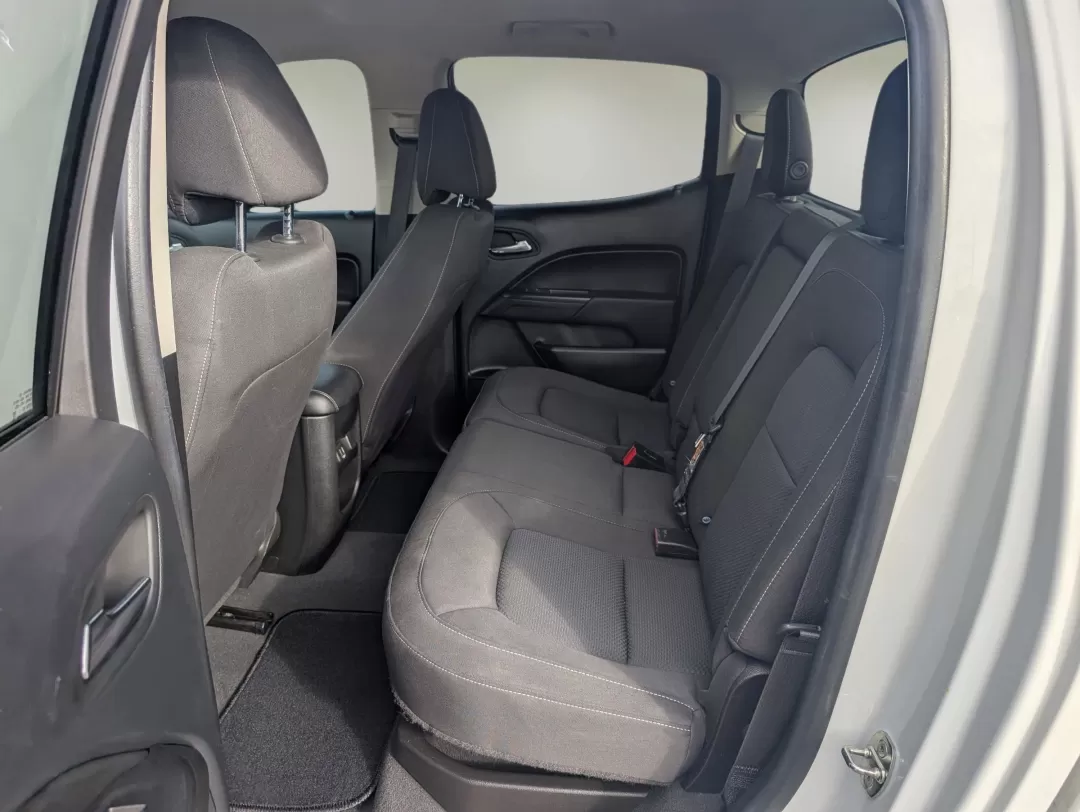 2022 /Jet Black Chevrolet Colorado 4WD LT (1GCGTCEN8N1) with an Other engine, located at 3959 U.S. 80 W, Phenix City, AL, 36870, (334) 297-4885, 32.469296, -85.135185 - **Explore New Heights with the 2022 Chevrolet Colorado at Gils Auto in Phenix City, AL!**<br /> <br /> Are you ready to elevate your adventures or tackle everyday errands with confidence? The 2022 Chevrolet Colorado Crew Cab Pickup is designed for those who crave versatility, making it perfect for g - Photo#11