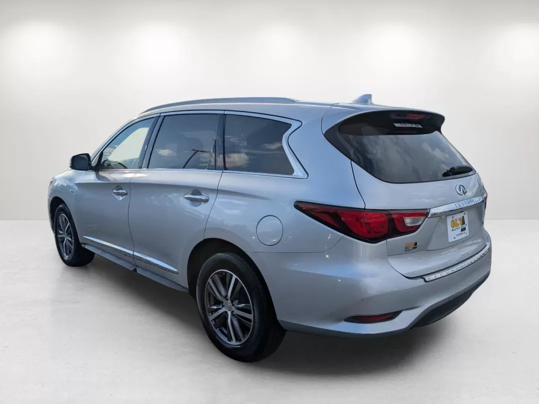 2018 /Graphite Infiniti QX60 (5N1DL0MM6JC) with an Other engine, located at 3959 U.S. 80 W, Phenix City, AL, 36870, (334) 297-4885, 32.469296, -85.135185 - **Elevate Your Family Adventures with the 2018 Infiniti QX60 at Gils Auto!**<br /> <br /> Are you in search of the perfect family SUV that masterfully combines luxury and practicality? Look no further than the 2018 Infiniti QX60, available now at Gils Auto in Phenix City, AL! This stunning vehicle i - Photo#7