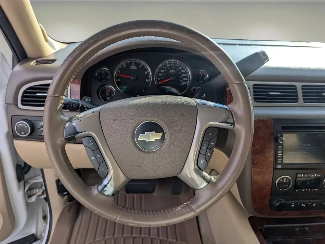 2009 /Light Cashmere/Dark Cashemere Chevrolet Suburban LTZ (1GNFC36029R) with an Other engine, located at 3959 U.S. 80 W, Phenix City, AL, 36870, (334) 297-4885, 32.469296, -85.135185 - **Explore the Open Road with the 2009 Chevrolet Suburban LTZ at Gils Auto Phenix City, AL!**<br /> <br /> Are you ready to elevate your driving experience and make family trips or weekend adventures unforgettable? Look no further than the 2009 Chevrolet Suburban LTZ, now available at Gils Auto, you - Photo#17