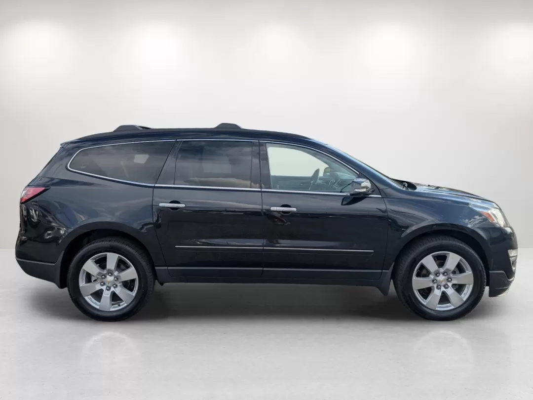 2014 /Dk Titanium/Lt Titanium Chevrolet Traverse LTZ (1GNKRJKD3EJ) with an Other engine, located at 3959 U.S. 80 W, Phenix City, AL, 36870, (334) 297-4885, 32.469296, -85.135185 - **Adventure Awaits: Discover Your Next Family SUV at Gils Auto in Phenix City!**<br /> <br /> Are you looking for the perfect vehicle to accommodate your growing family's needs? Look no further than this stunning 2014 Chevrolet Traverse LTZ, available now at Gils Auto, located at 3959 U.S. 80 W, Phe - Photo#4