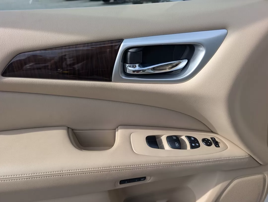 2015 /Almond Nissan Pathfinder SL (5N1AR2MN5FC) with an Other engine, located at 3959 U.S. 80 W, Phenix City, AL, 36870, (334) 297-4885, 32.469296, -85.135185 - **Drive Into Adventure with the 2015 Nissan Pathfinder SL at Gils Auto - Your Local Buy Here Pay Here Dealer!**<br /> <br /> Are you ready to elevate your family adventures or weekend getaways? The 2015 Nissan Pathfinder SL is the perfect SUV for those who value functionality, comfort, and style. Wi - Photo#8