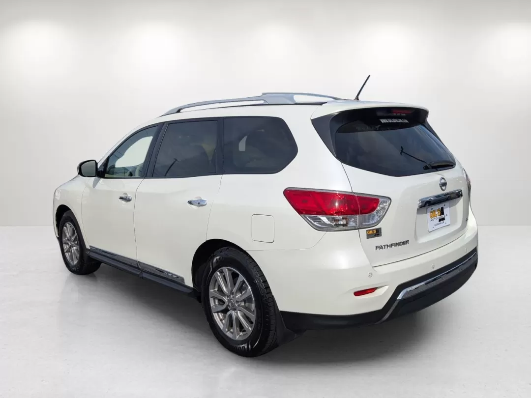 2015 /Almond Nissan Pathfinder SL (5N1AR2MN5FC) with an Other engine, located at 3959 U.S. 80 W, Phenix City, AL, 36870, (334) 297-4885, 32.469296, -85.135185 - **Drive Into Adventure with the 2015 Nissan Pathfinder SL at Gils Auto - Your Local Buy Here Pay Here Dealer!**<br /> <br /> Are you ready to elevate your family adventures or weekend getaways? The 2015 Nissan Pathfinder SL is the perfect SUV for those who value functionality, comfort, and style. Wi - Photo#7