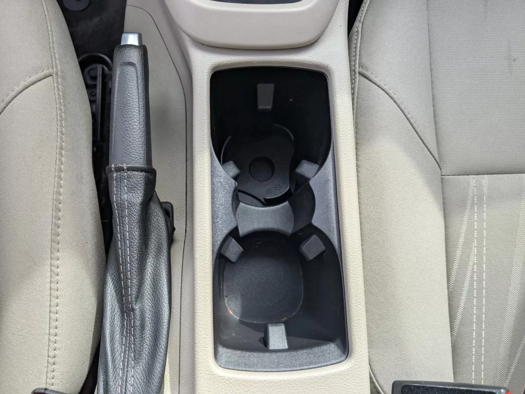 2018 Ford Focus SE (1FADP3F27JL) with an Other engine, located at 3959 U.S. 80 W, Phenix City, AL, 36870, (334) 297-4885, 32.469296, -85.135185 - **Discover Your Next Adventure with the 2018 Ford Focus SE at Gils Auto!**<br /> <br /> Are you on the lookout for a reliable vehicle that seamlessly blends style, efficiency, and affordability? Look no further than the 2018 Ford Focus SE, now available at Gils Auto in Phenix City, AL! Perfect for c - Photo#13