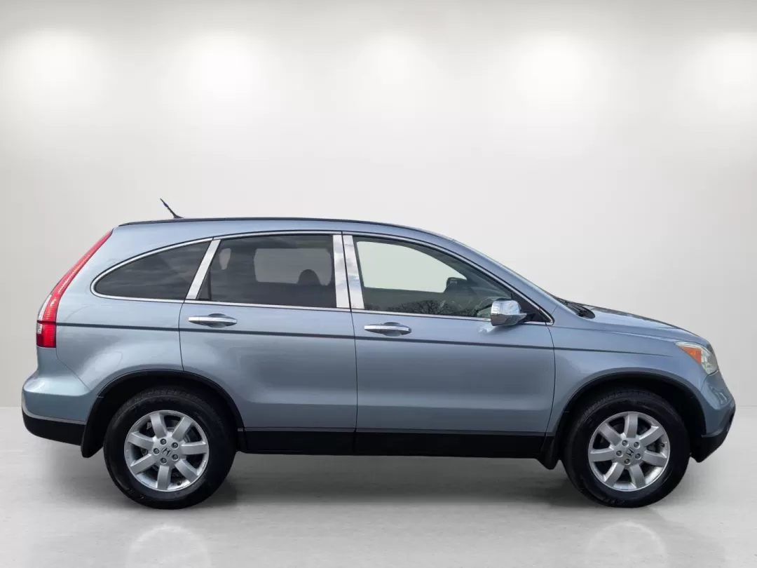 2007 Honda CR-V EX (5J6RE48567L) with an Other engine, located at 3959 U.S. 80 W, Phenix City, AL, 36870, (334) 297-4885, 32.469296, -85.135185 - **Unleash Your Adventurous Spirit with the 2007 Honda CR-V at Gils Auto, Phenix City, AL!**<br /> <br /> Are you ready to take on new adventures with your family or friends? Look no further than this reliable 2007 Honda CR-V EX! Designed for those who crave both comfort and capability, this SUV is p - Photo#4