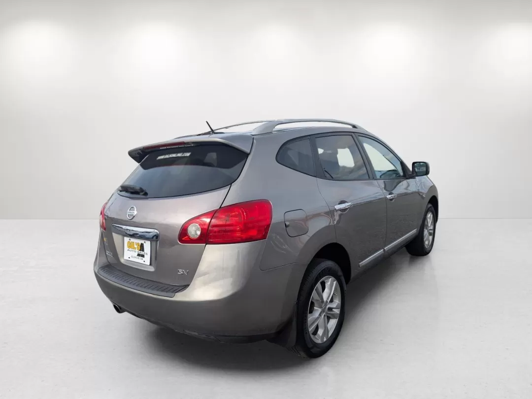 2013 /Gray Nissan Rogue SV (JN8AS5MT6DW) with an Other engine, located at 3959 U.S. 80 W, Phenix City, AL, 36870, (334) 297-4885, 32.469296, -85.135185 - **Conquer Your Daily Adventures with the 2013 Nissan Rogue SV at Gils Auto in Phenix City, AL!**<br /> <br /> Are you ready to elevate your daily commute, family outings, or weekend adventures? The 2013 Nissan Rogue SV is here to meet all your lifestyle needs. With its spacious interior, smooth hand - Photo#5