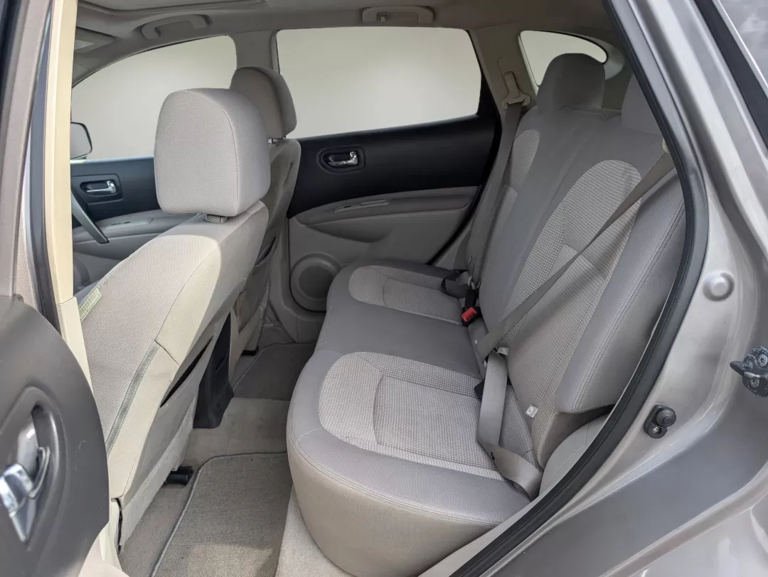 2013 /Gray Nissan Rogue SV (JN8AS5MT6DW) with an Other engine, located at 3959 U.S. 80 W, Phenix City, AL, 36870, (334) 297-4885, 32.469296, -85.135185 - **Conquer Your Daily Adventures with the 2013 Nissan Rogue SV at Gils Auto in Phenix City, AL!**<br /> <br /> Are you ready to elevate your daily commute, family outings, or weekend adventures? The 2013 Nissan Rogue SV is here to meet all your lifestyle needs. With its spacious interior, smooth hand - Photo#10