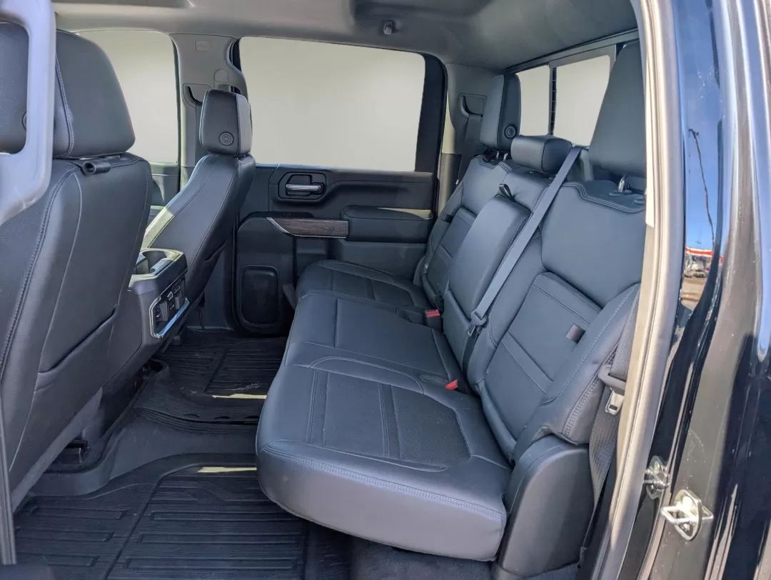 2020 /Jet Black GMC Sierra 3500HD Denali (1GT49WEY6LF) with an Other engine, located at 3959 U.S. 80 W, Phenix City, AL, 36870, (334) 297-4885, 32.469296, -85.135185 - **Elevate Your Adventures with the 2020 GMC Sierra 3500HD Denali - Perfect for Weekend Warriors and Family Getaways!**<br /> <br /> Are you ready to tackle your next adventure with confidence and style? The 2020 GMC Sierra 3500HD Denali, now available at Gils Auto in Phenix City, AL, is the ultimate - Photo#11