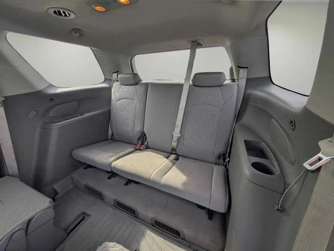 2014 /Light Titanium GMC Acadia SLE (1GKKRPKD6EJ) with an Other engine, located at 3959 U.S. 80 W, Phenix City, AL, 36870, (334) 297-4885, 32.469296, -85.135185 - **Explore New Adventures in This 2014 GMC Acadia Available Now at Gils Auto!**<br /> <br /> Are you looking for a versatile SUV that can keep up with your busy lifestyle? Look no further than this stunning 2014 GMC Acadia, available at Gils Auto in Phenix City, AL. With its spacious interior, advan - Photo#12