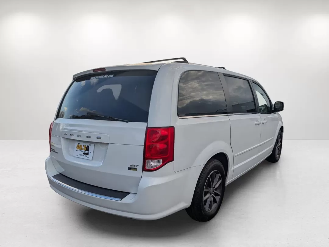 2017 /Black/Light Graystone Dodge Grand Caravan SXT (2C4RDGCG1HR) with an Other engine, located at 3959 U.S. 80 W, Phenix City, AL, 36870, (334) 297-4885, 32.469296, -85.135185 - 2017 Dodge Grand Caravan SXT - Photo#4