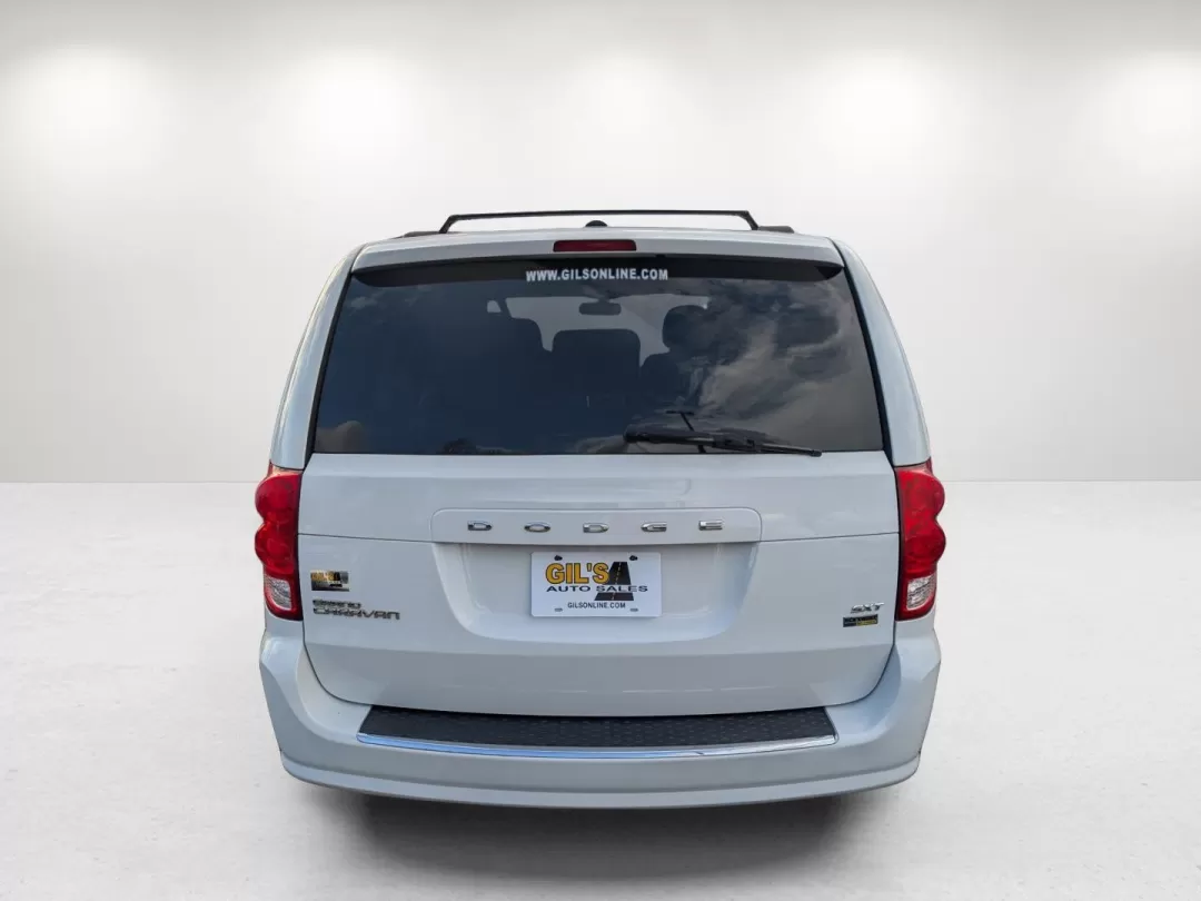 2017 /Black/Light Graystone Dodge Grand Caravan SXT (2C4RDGCG1HR) with an Other engine, located at 3959 U.S. 80 W, Phenix City, AL, 36870, (334) 297-4885, 32.469296, -85.135185 - 2017 Dodge Grand Caravan SXT - Photo#5