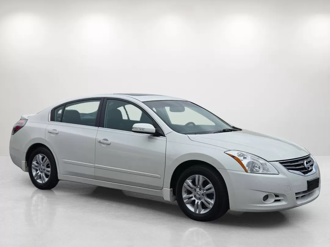 2012 /Charcoal Nissan Altima 2.5 SL (1N4AL2AP9CN) with an Other engine, located at 521 Old Farm Lane Rd, Prattville, AL, 36066, (334) 325-1505, 32.482460, -86.416367 - Discover the perfect sedan for your daily commutes and weekend getaways with this pristine 2012 Nissan Altima 2.5 SL, now available at Gils Auto in Prattville, AL. If you're looking for a reliable vehicle that combines comfort, style, and efficiency, this is the car for you. Whether you're a busy pr - Photo#3