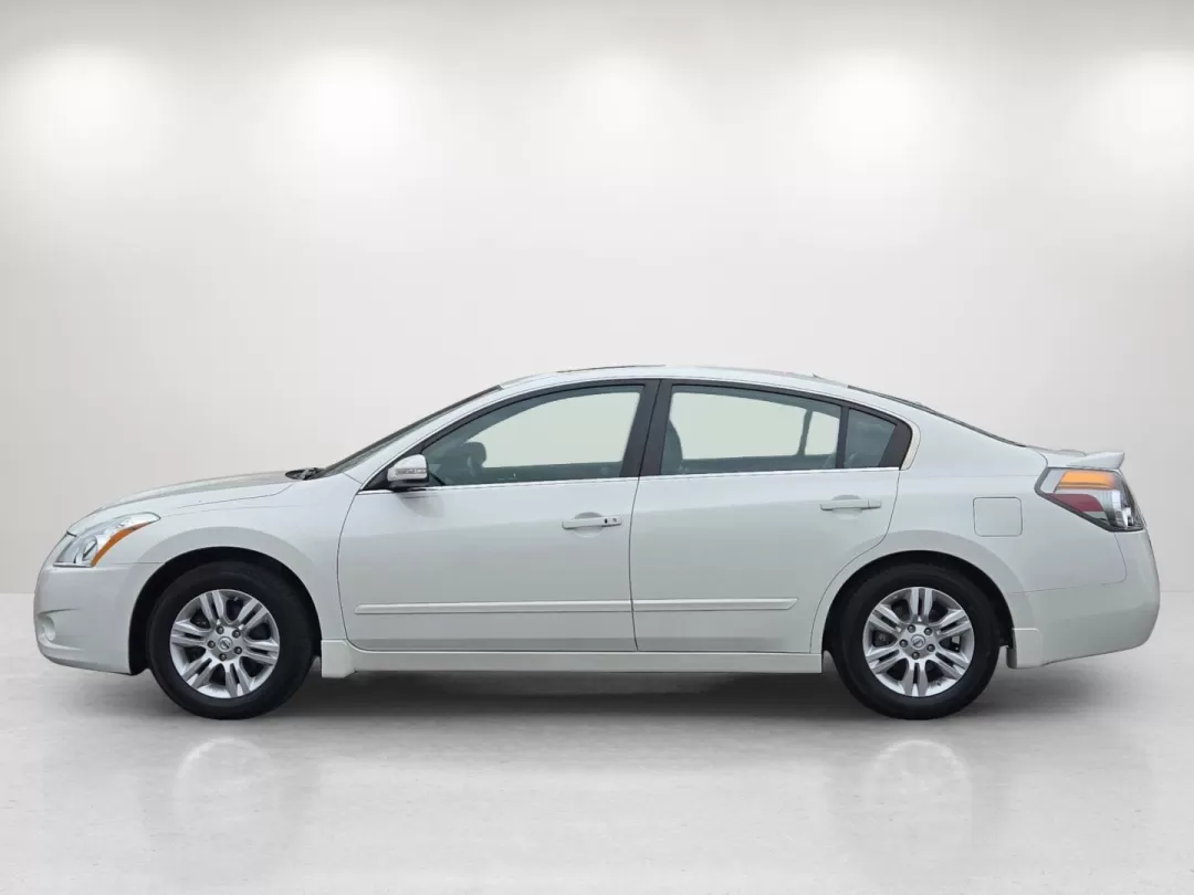 2012 /Charcoal Nissan Altima 2.5 SL (1N4AL2AP9CN) with an Other engine, located at 521 Old Farm Lane Rd, Prattville, AL, 36066, (334) 325-1505, 32.482460, -86.416367 - Discover the perfect sedan for your daily commutes and weekend getaways with this pristine 2012 Nissan Altima 2.5 SL, now available at Gils Auto in Prattville, AL. If you're looking for a reliable vehicle that combines comfort, style, and efficiency, this is the car for you. Whether you're a busy pr - Photo#8