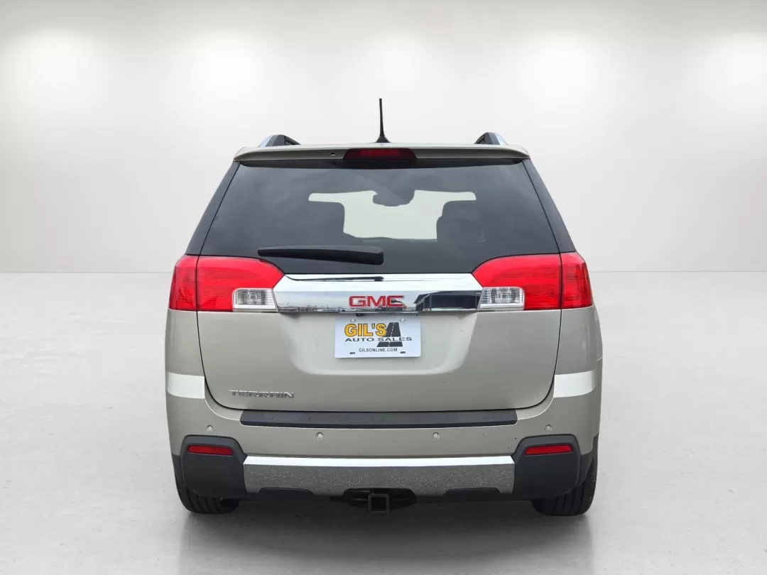 2014 /Light Titanium GMC Terrain SLT (2GKALTEK1E6) with an Other engine, located at 521 Old Farm Lane Rd, Prattville, AL, 36066, (334) 325-1505, 32.482460, -86.416367 - **Discover Adventure and Comfort with the 2014 GMC Terrain SLT at Gils Auto - Prattville**<br /> <br /> Are you in search of a versatile and stylish SUV that can seamlessly transition from your daily commute to weekend getaways? Look no further than the **2014 GMC Terrain SLT** at **Gils Auto - Prat - Photo#6