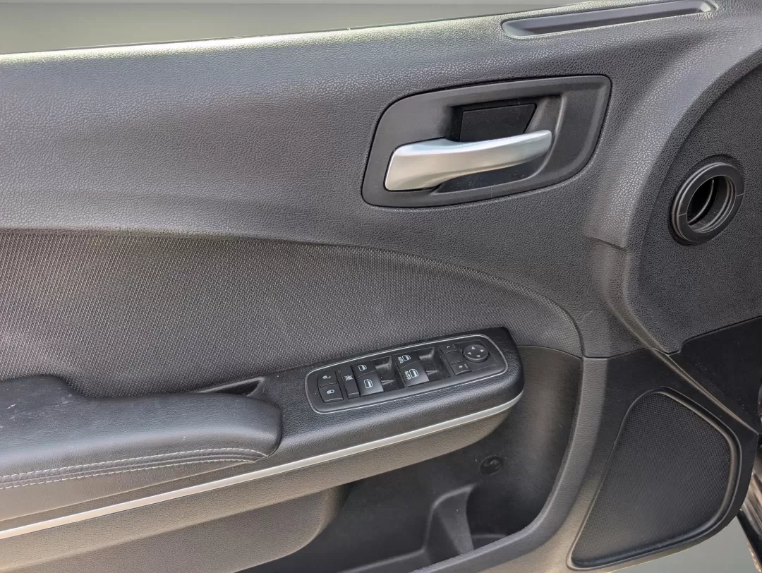 2017 /Black Dodge Charger SE (2C3CDXBG0HH) with an Other engine, located at 5115 14th Ave., Columbus, GA, 31904, (706) 323-0345, 32.511494, -84.971046 - **Unleash Your Inner Adventurer with the 2017 Dodge Charger SE!**<br /> <br /> Are you ready to elevate your driving experience in Columbus, GA? Whether you're a growing family looking for reliable transport or an adventurous spirit craving weekend getaways, the 2017 Dodge Charger SE is the perfect - Photo#8