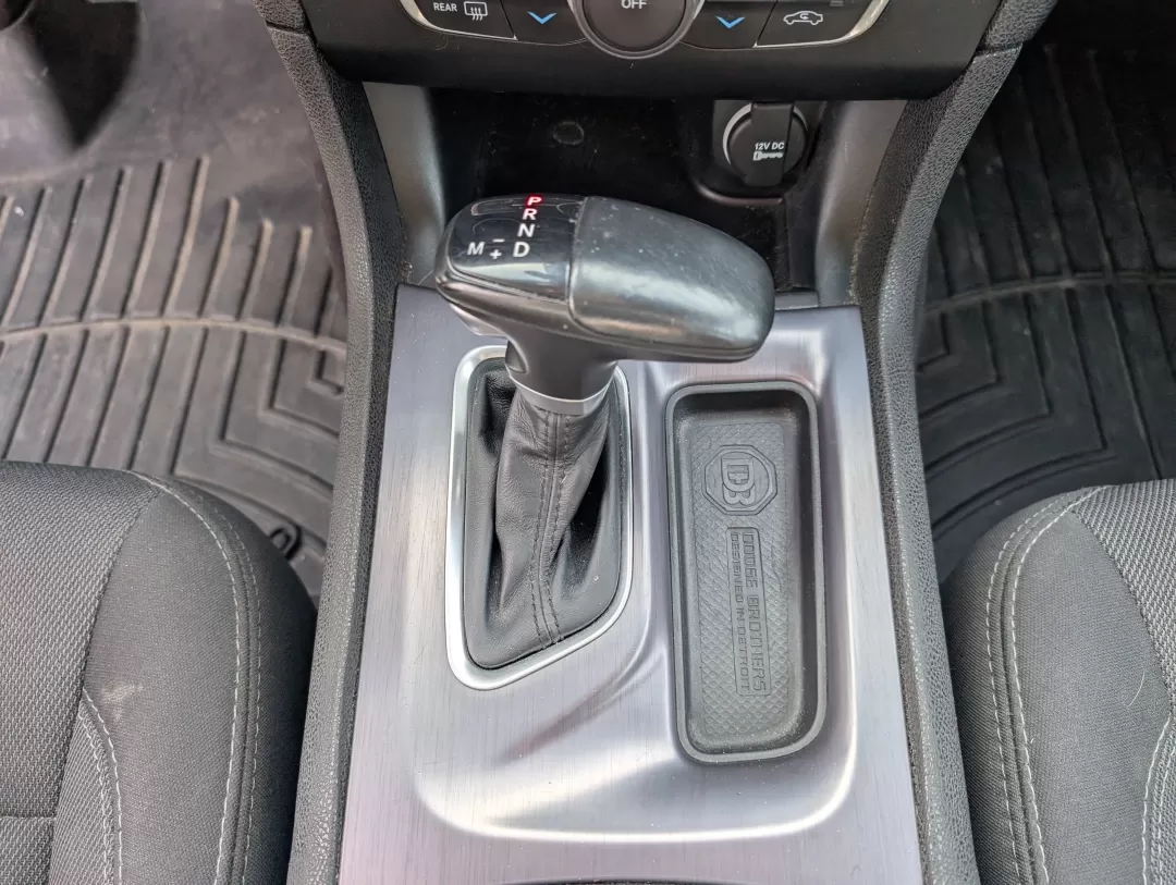 2017 /Black Dodge Charger SE (2C3CDXBG0HH) with an Other engine, located at 5115 14th Ave., Columbus, GA, 31904, (706) 323-0345, 32.511494, -84.971046 - **Unleash Your Inner Adventurer with the 2017 Dodge Charger SE!**<br /> <br /> Are you ready to elevate your driving experience in Columbus, GA? Whether you're a growing family looking for reliable transport or an adventurous spirit craving weekend getaways, the 2017 Dodge Charger SE is the perfect - Photo#13