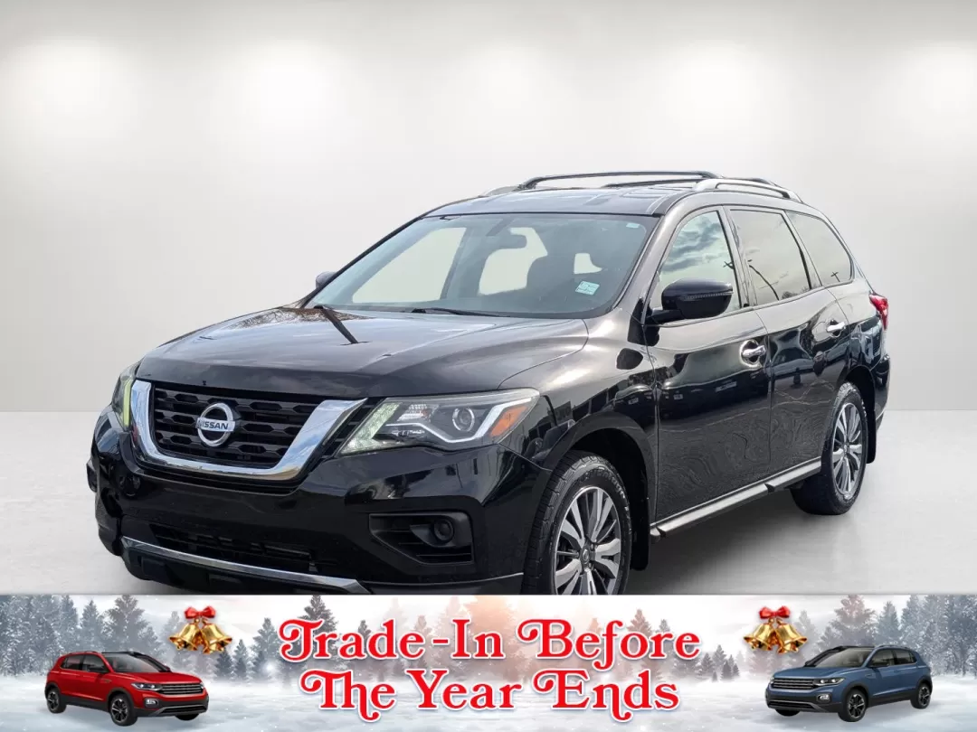 photo of 2017 Nissan Pathfinder S