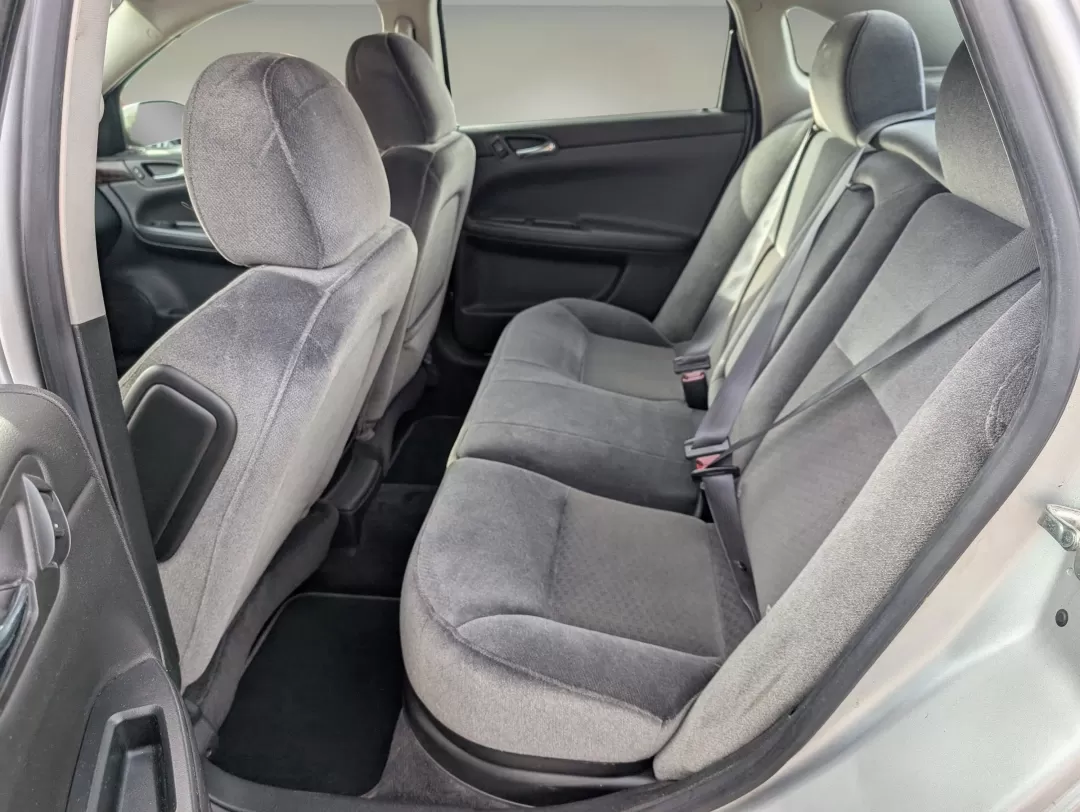 2013 /Ebony Chevrolet Impala LT (2G1WG5E31D1) with an Other engine, located at 3959 U.S. 80 W, Phenix City, AL, 36870, (334) 297-4885, 32.469296, -85.135185 - 2013 Chevrolet Impala LT - Photo#9