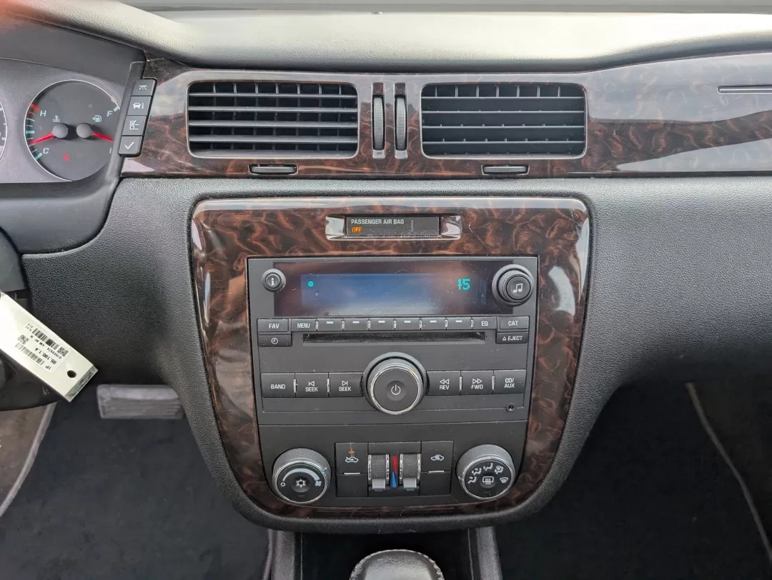 2013 /Ebony Chevrolet Impala LT (2G1WG5E31D1) with an Other engine, located at 3959 U.S. 80 W, Phenix City, AL, 36870, (334) 297-4885, 32.469296, -85.135185 - 2013 Chevrolet Impala LT - Photo#13