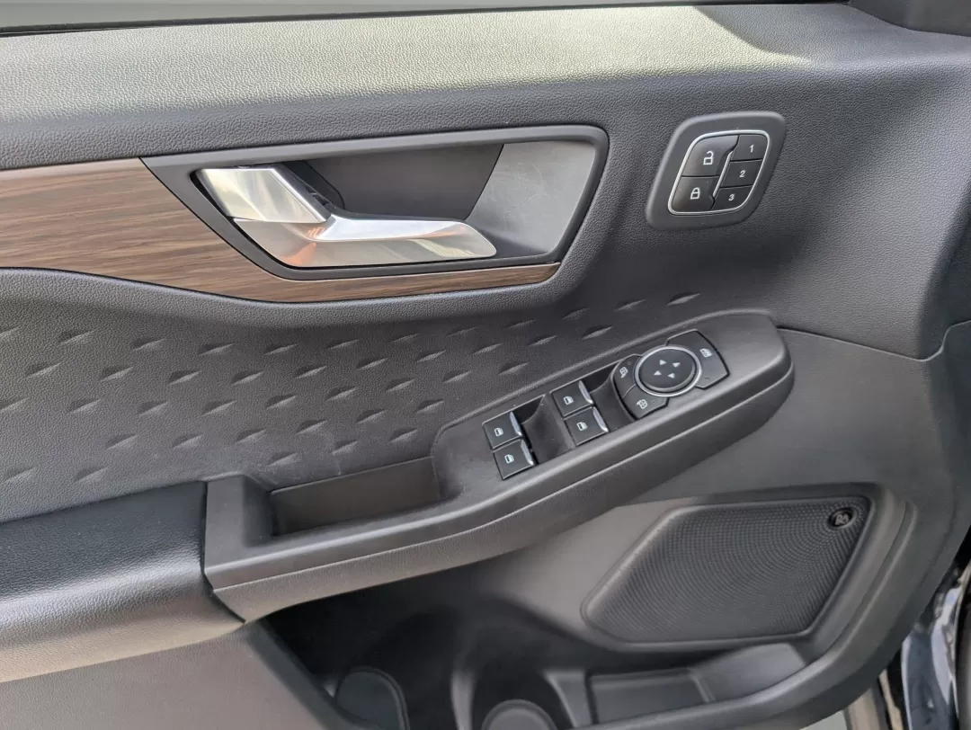 2020 Ford Escape Titanium (1FMCU9J94LU) with an Other engine, located at 3959 U.S. 80 W, Phenix City, AL, 36870, (334) 297-4885, 32.469296, -85.135185 - 2020 Ford Escape Titanium - Photo#8