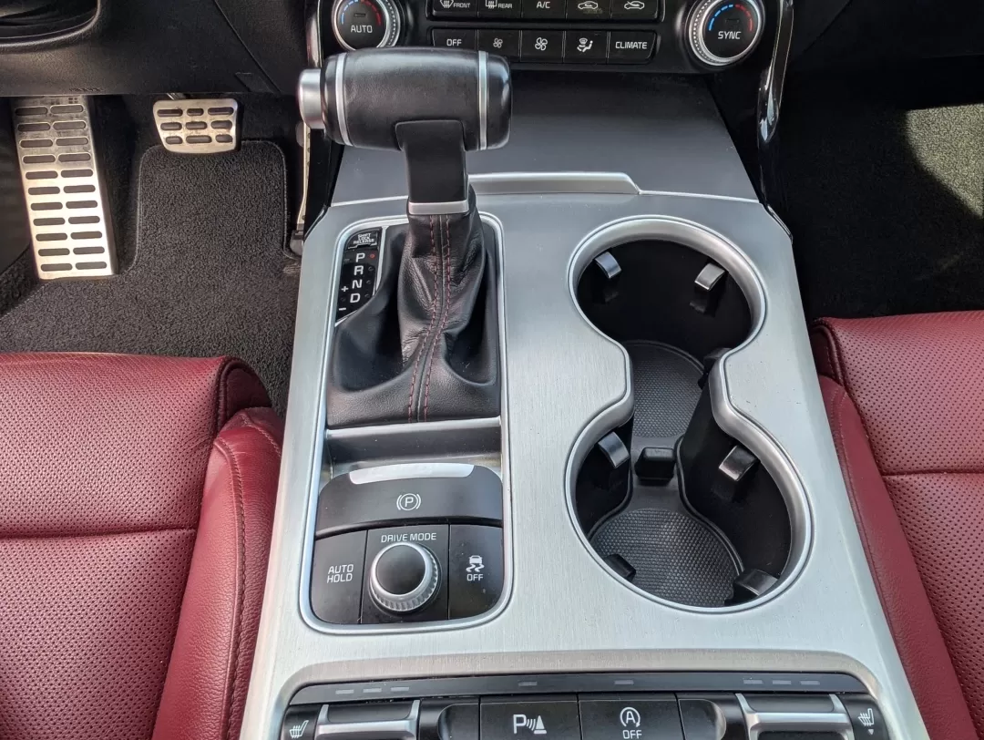 2018 /Black Kia Stinger GT (KNAE35LC7J6) with an Other engine, located at 3959 U.S. 80 W, Phenix City, AL, 36870, (334) 297-4885, 32.469296, -85.135185 - 2018 Kia Stinger GT - Photo#13