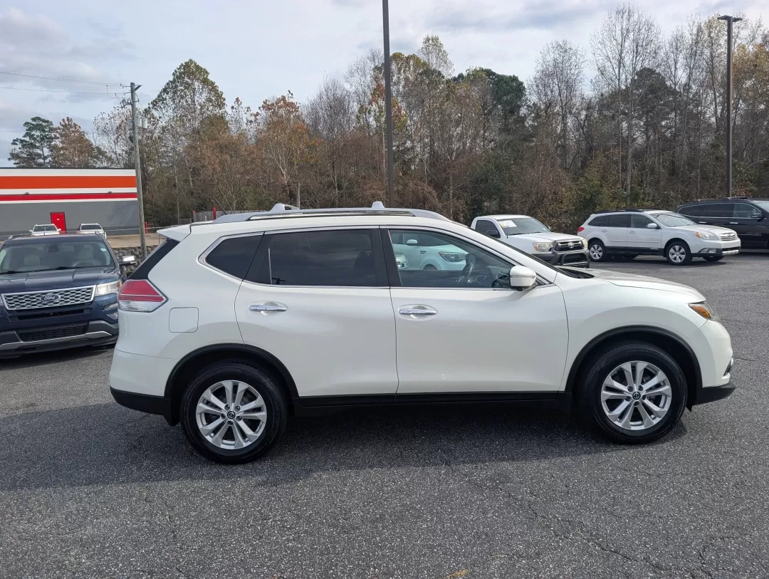 2015 /Charcoal Nissan Rogue SV (5N1AT2MT6FC) with an Other engine, located at 3959 U.S. 80 W, Phenix City, AL, 36870, (334) 297-4885, 32.469296, -85.135185 - 2015 Nissan Rogue SV - Photo#3