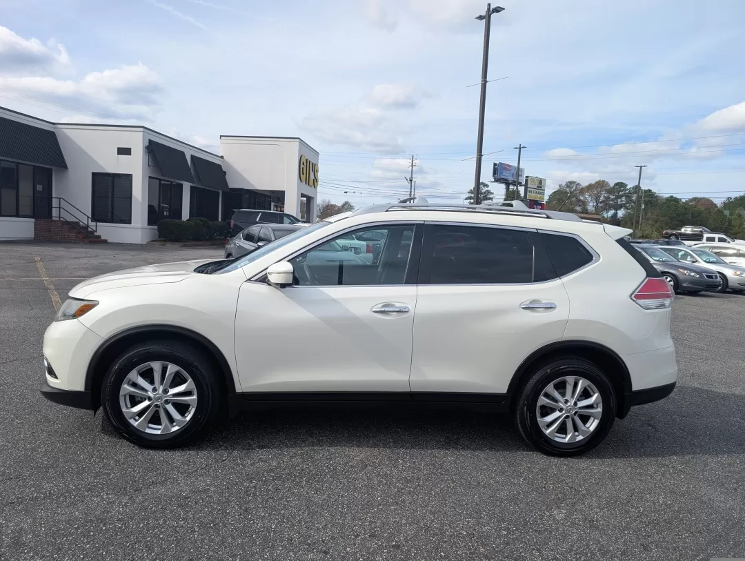 2015 /Charcoal Nissan Rogue SV (5N1AT2MT6FC) with an Other engine, located at 3959 U.S. 80 W, Phenix City, AL, 36870, (334) 297-4885, 32.469296, -85.135185 - 2015 Nissan Rogue SV - Photo#7
