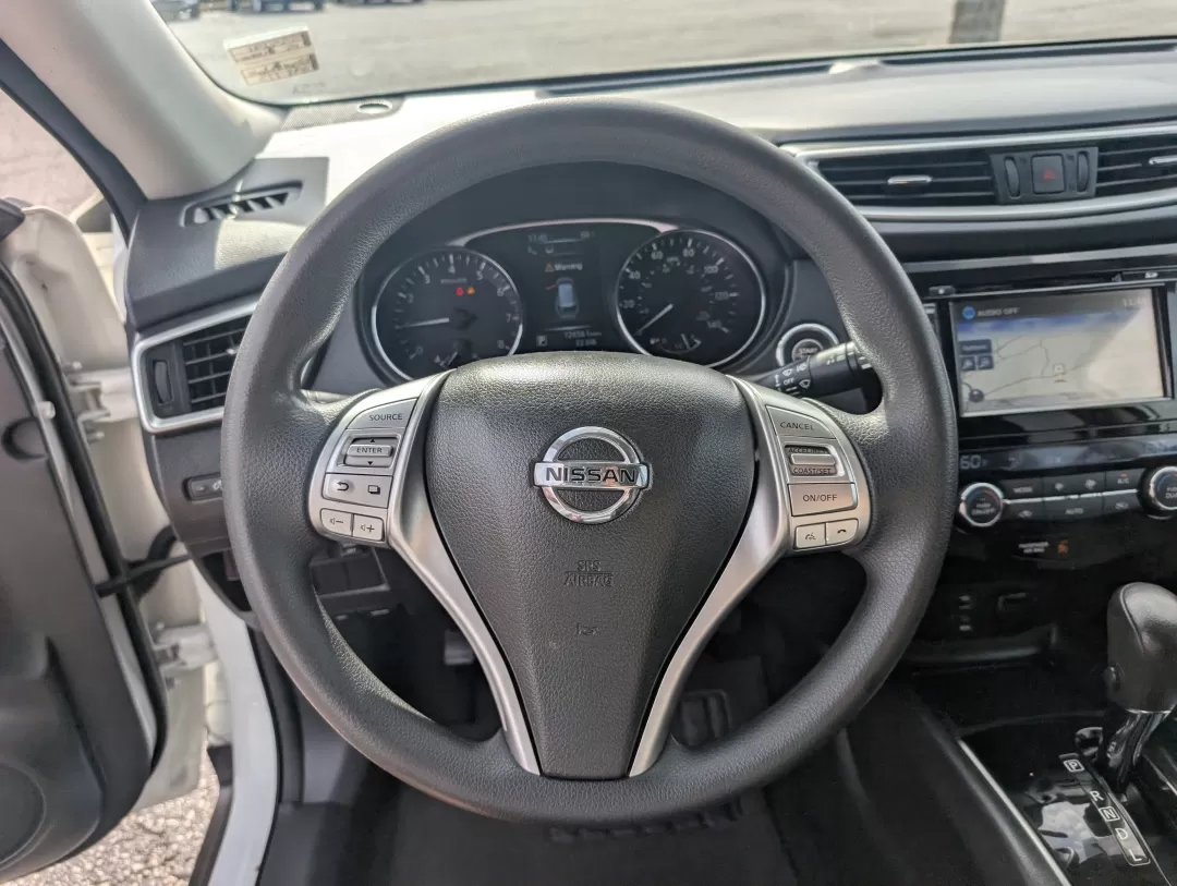 2015 /Charcoal Nissan Rogue SV (5N1AT2MT6FC) with an Other engine, located at 3959 U.S. 80 W, Phenix City, AL, 36870, (334) 297-4885, 32.469296, -85.135185 - 2015 Nissan Rogue SV - Photo#15