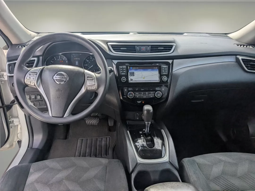 2015 /Charcoal Nissan Rogue SV (5N1AT2MT6FC) with an Other engine, located at 7000 Northlake Connector, Columbus, GA, 31904, (706) 987-8085, 32.524975, -84.978134 - **Discover Your Next Adventure with the 2015 Nissan Rogue SV at Gils Auto - Phenix City!**<br /> <br /> Are you ready to elevate your driving experience? The 2015 Nissan Rogue SV is not just a vehicle; it's your partner for adventure. Whether you're a growing family in need of a spacious SUV or a da - Photo#11