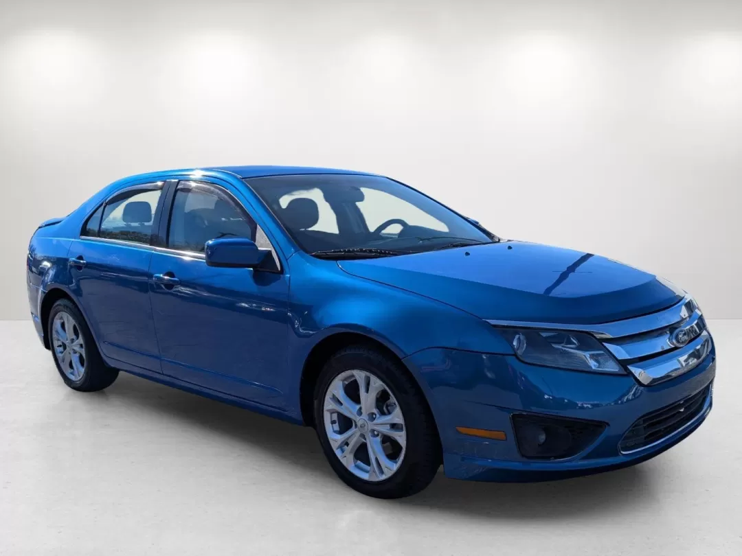 2012 Ford Fusion SE (3FAHP0HA4CR) with an Other engine, located at 3959 U.S. 80 W, Phenix City, AL, 36870, (334) 297-4885, 32.469296, -85.135185 - **Discover Your Perfect Ride at Gils Auto - Phenix City: 2012 Ford Fusion SE**<br /> <br /> Are you in search of a reliable vehicle that fits seamlessly into your busy lifestyle? Look no further than this 2012 Ford Fusion SE, available at Gils Auto, your trusted Buy Here Pay Here dealership located - Photo#3