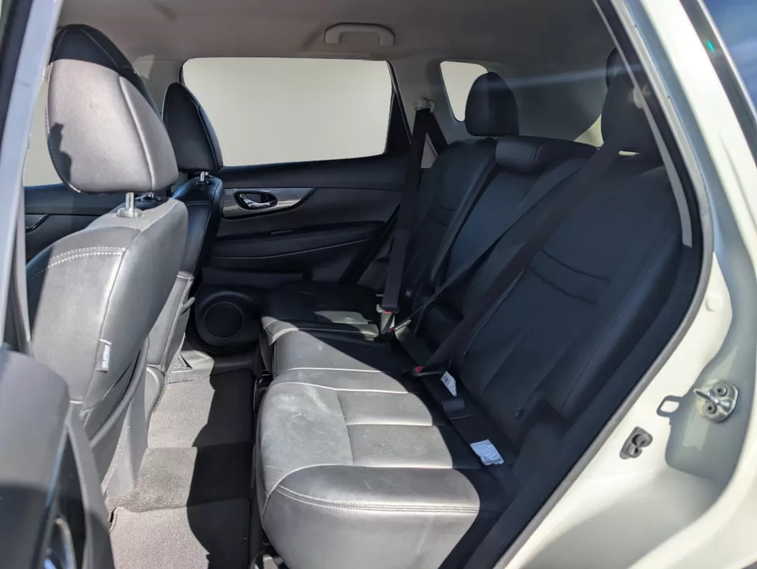 2016 /Charcoal Nissan Rogue SL (KNMAT2MV9GP) with an Other engine, located at 3959 U.S. 80 W, Phenix City, AL, 36870, (334) 297-4885, 32.469296, -85.135185 - **Discover Adventure with the 2016 Nissan Rogue SL at Gils Auto - Your Trusted Buy Here Pay Here Dealership in Phenix City, AL!**<br /> <br /> Are you ready to embrace a lifestyle filled with adventure and comfort? The 2016 Nissan Rogue SL is your perfect companion for weekend getaways, daily commut - Photo#11